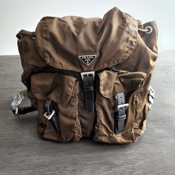 SOLD Prada medium nylon backpack - Picture 2 of 3